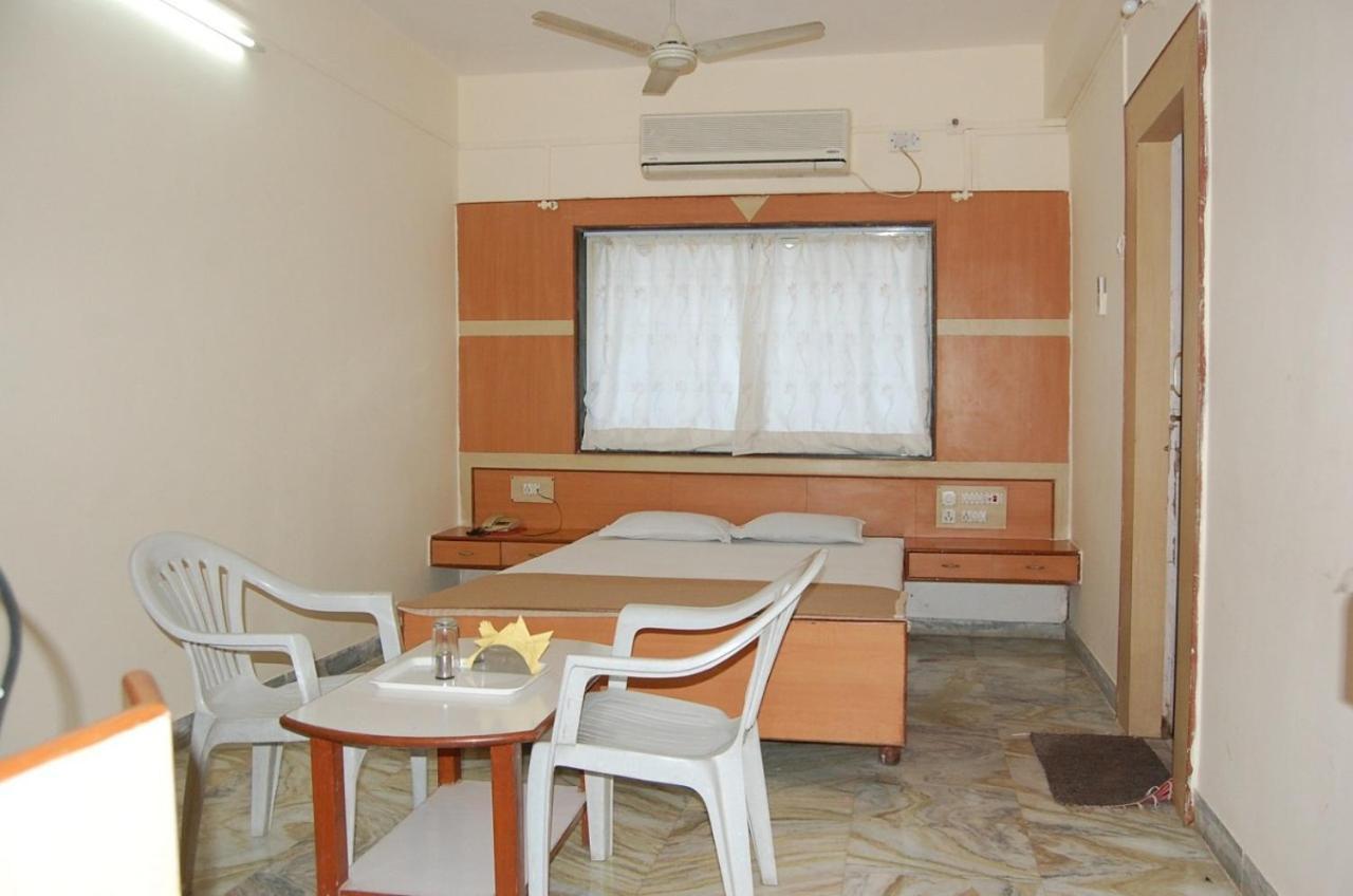 Hotel Sangram Palace Shirur Exterior photo